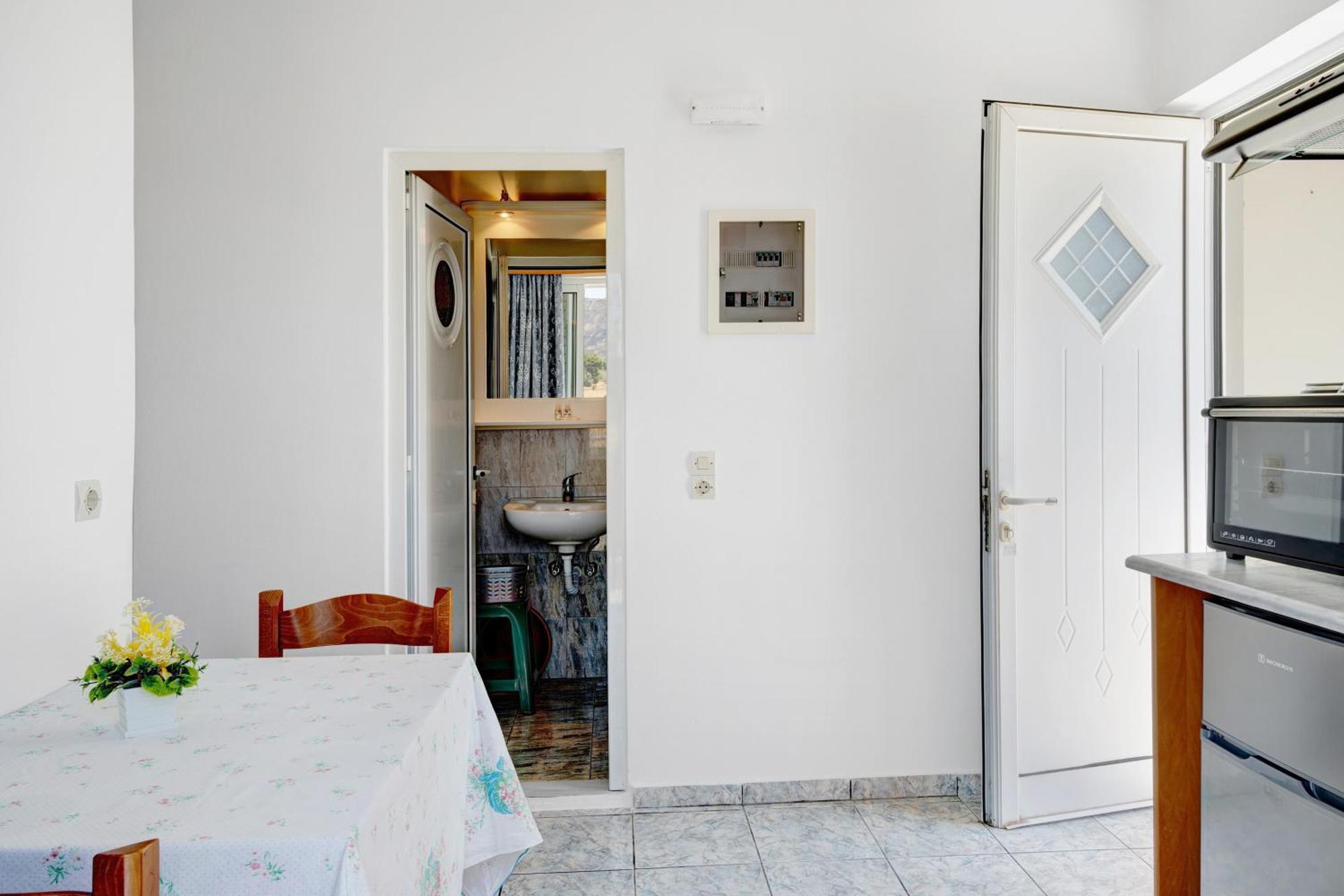 Athina Seaside Apartment Kardamena  Exterior photo